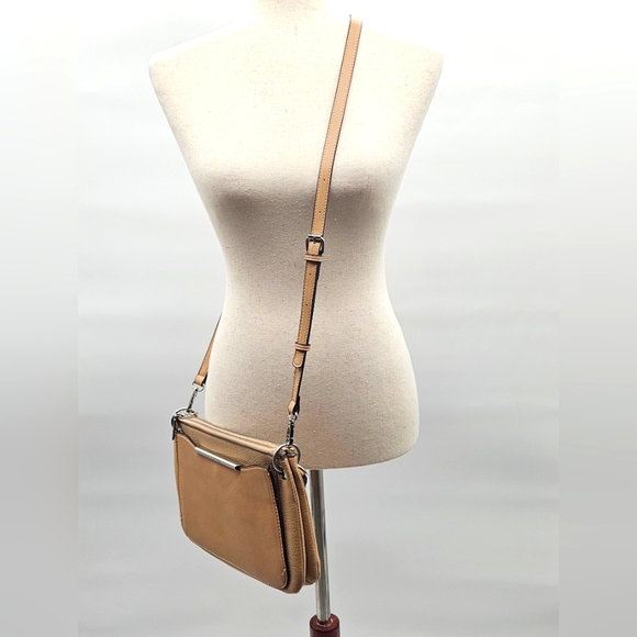 Enzo Angiolini Eegant‎ Faux Leather Tan Crossbody/Shoulder Bag EUC - Picture 1 of 15